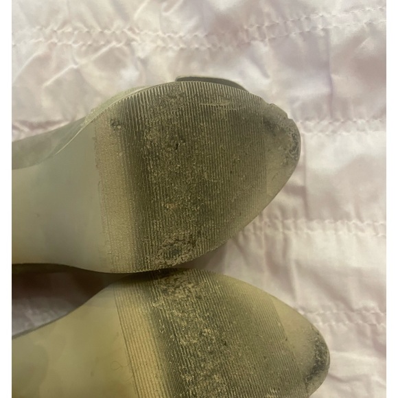 Madden Girl Tan Bow Heels - Picture 4 of 4